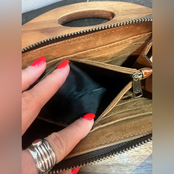 Patricia Nash Brown Tooled Leather Wristlet Wallet - Picture 6 of 8